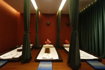 成都金牛区泰式按摩的被动瑜伽：当身体被折叠成诗